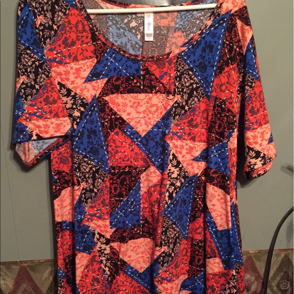 NWT 2XL Lularoe Perfect T